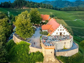 Schloss Weingut Eventlocation Schloss Staufenberg Durbach In